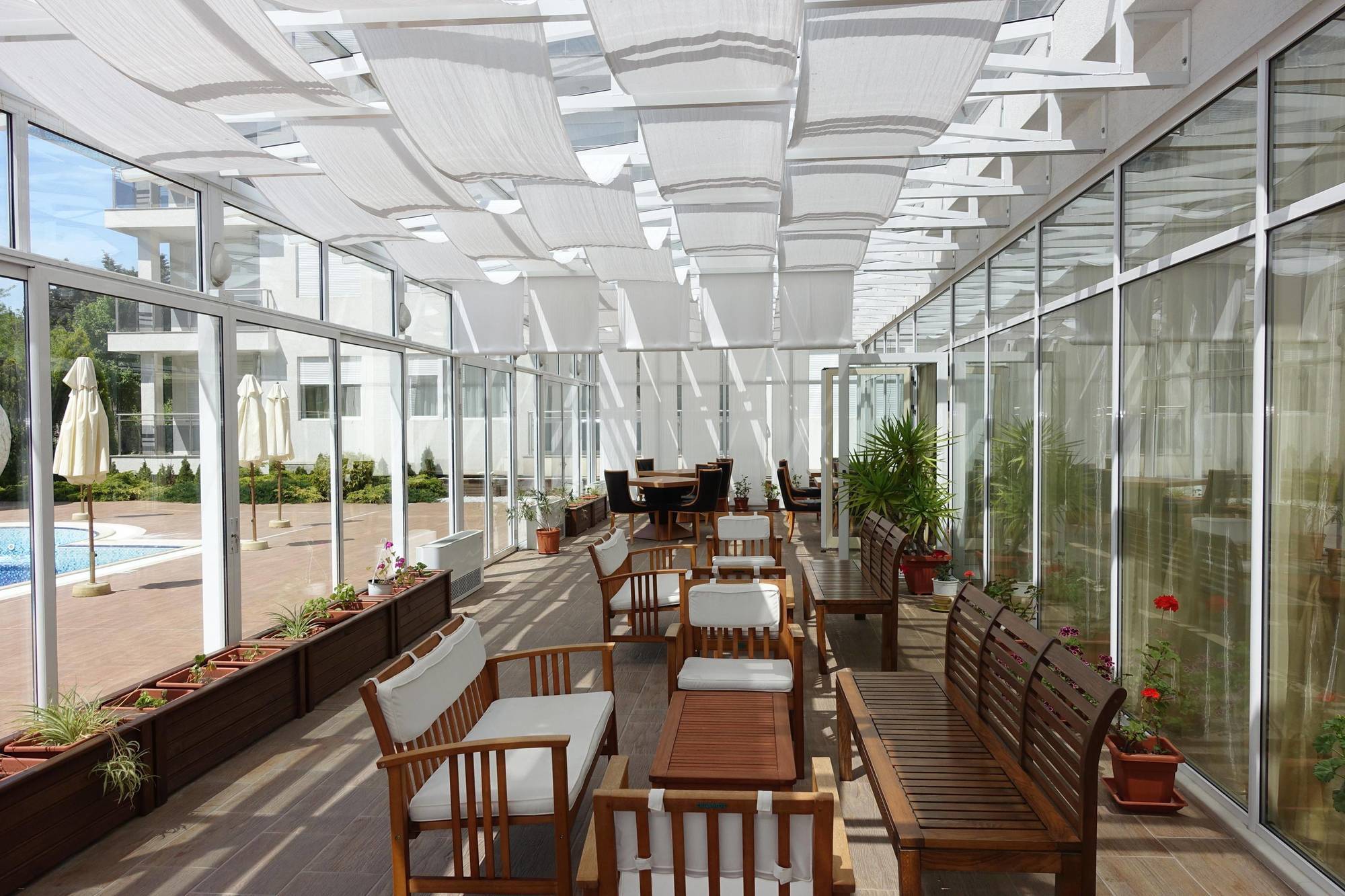Hotel Incognito Поморие Экстерьер фото