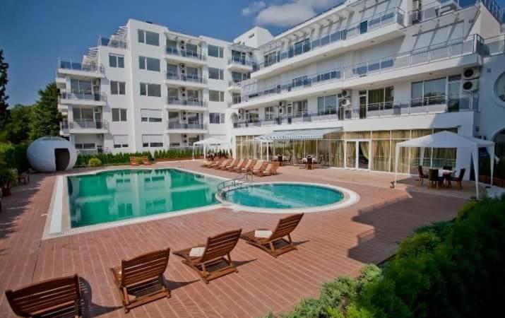 Hotel Incognito Поморие Экстерьер фото
