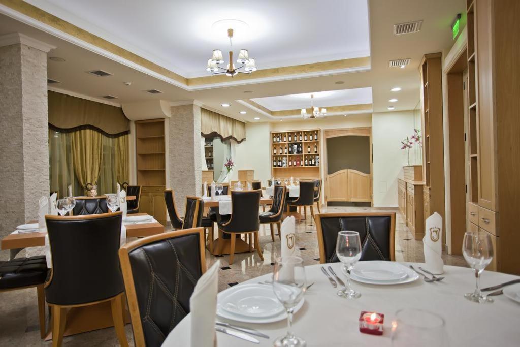 Hotel Incognito Поморие Экстерьер фото