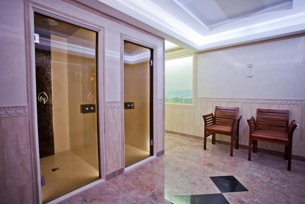 Hotel Incognito Поморие Экстерьер фото