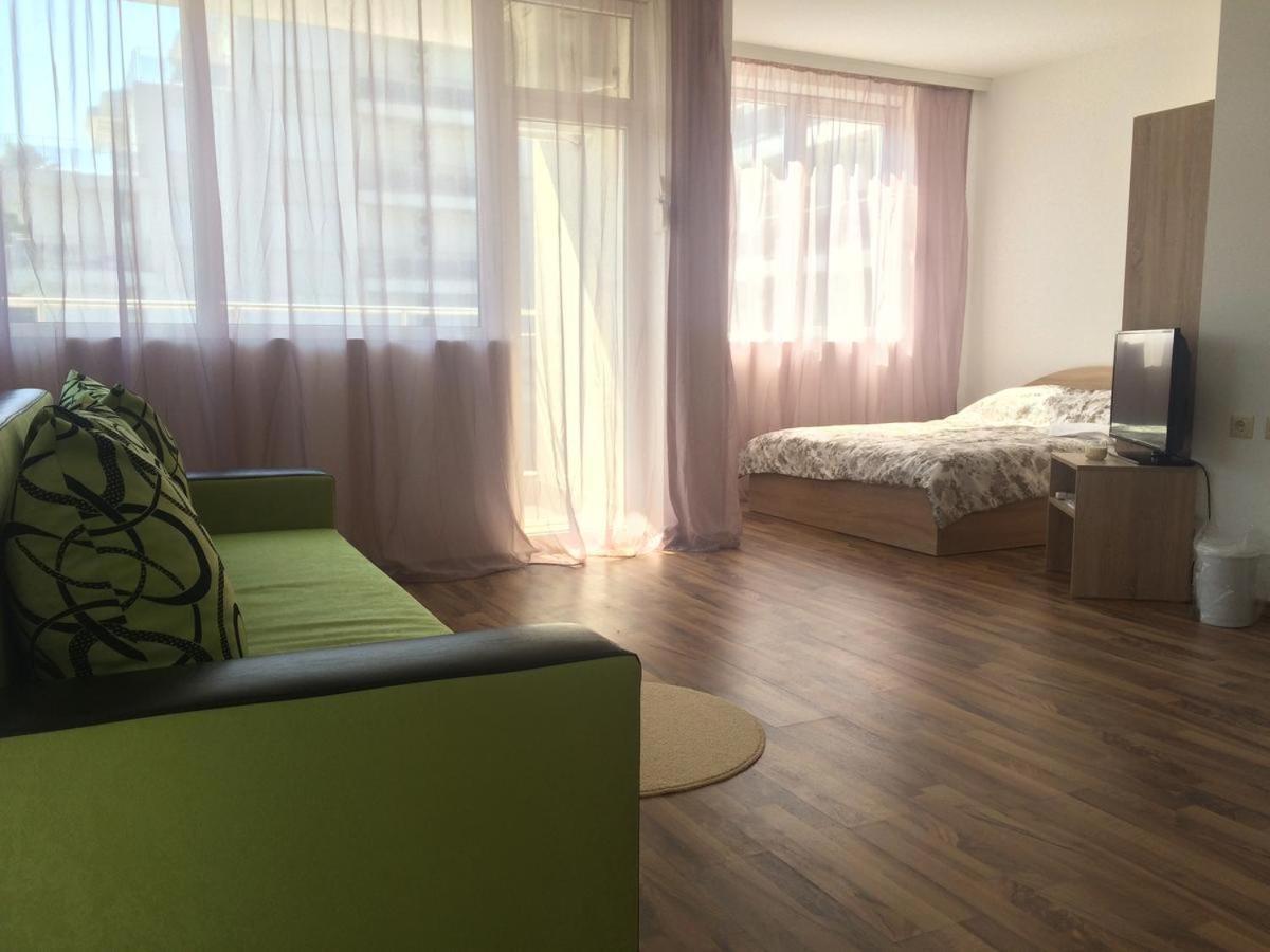 Hotel Incognito Поморие Экстерьер фото