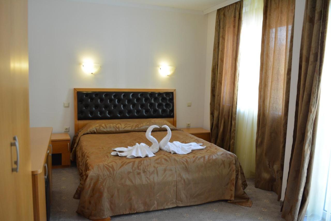 Hotel Incognito Поморие Экстерьер фото